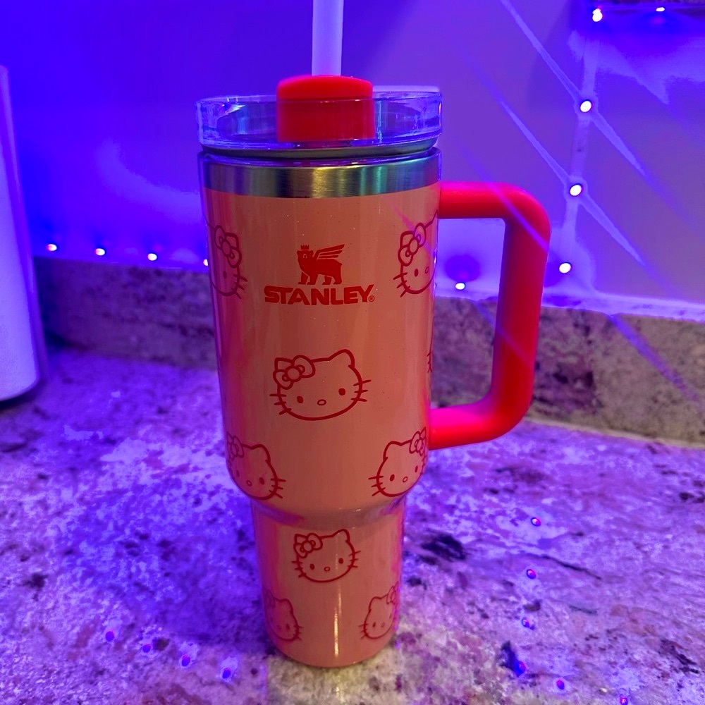 Stanley Pink Hello Kitty Travel Mug